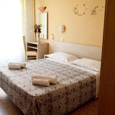 In Guest - New Cirene Double For Only One Person Rimini